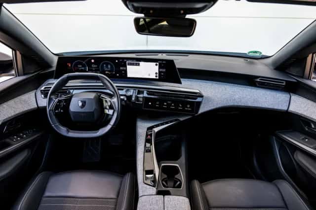 Peugeot 5008 (2025) thumbnail 5