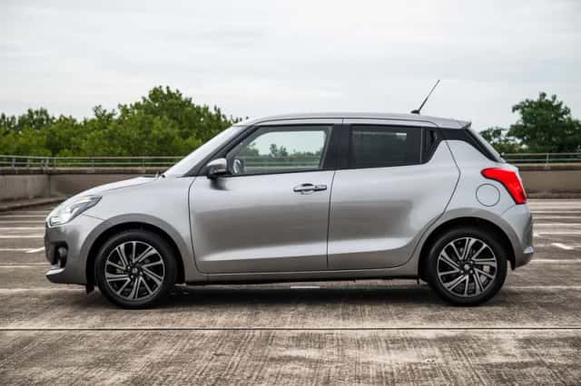 Suzuki Swift (2023) thumbnail 4