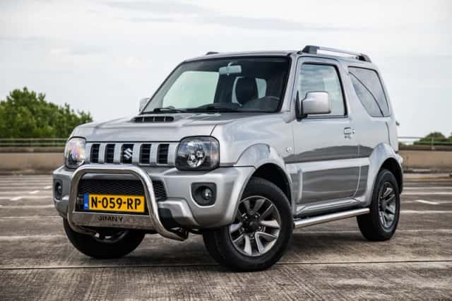 Suzuki Jimny (2016) thumbnail 1