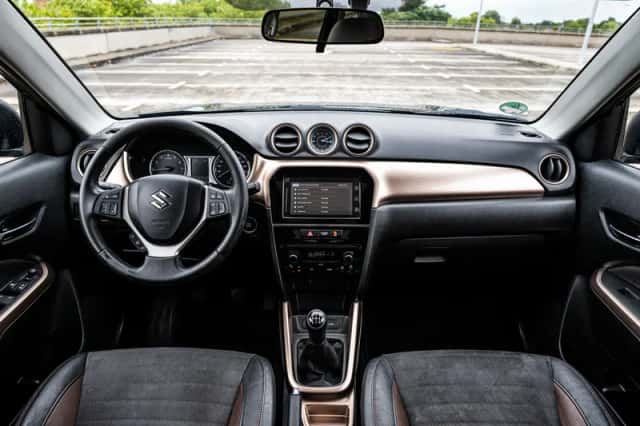 Suzuki Vitara (2017) thumbnail 5