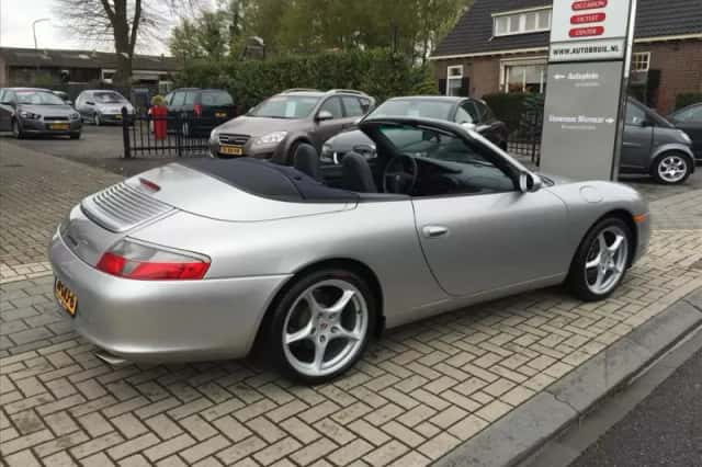 Porsche 911 (2002) thumbnail 3