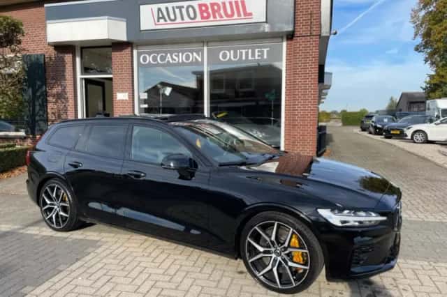 Volvo V60 (2019) thumbnail 2
