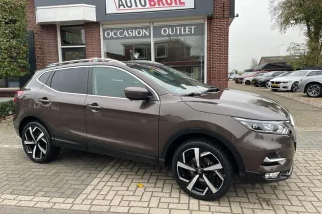 Nissan Qashqai (2018) thumbnail 3
