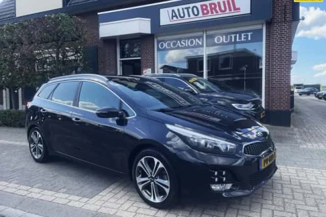 Kia Ceed (2017) thumbnail 1