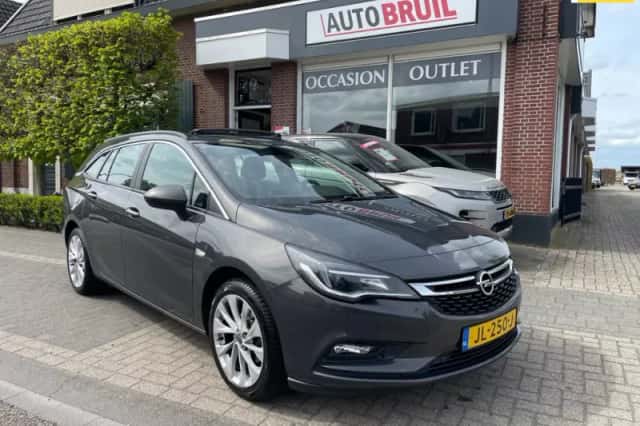 Opel Astra (2016) thumbnail 1