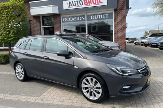 Opel Astra (2016) thumbnail 3