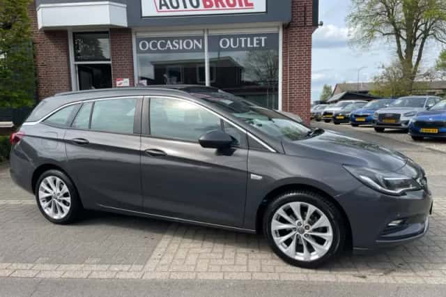 Opel Astra (2016) thumbnail 4