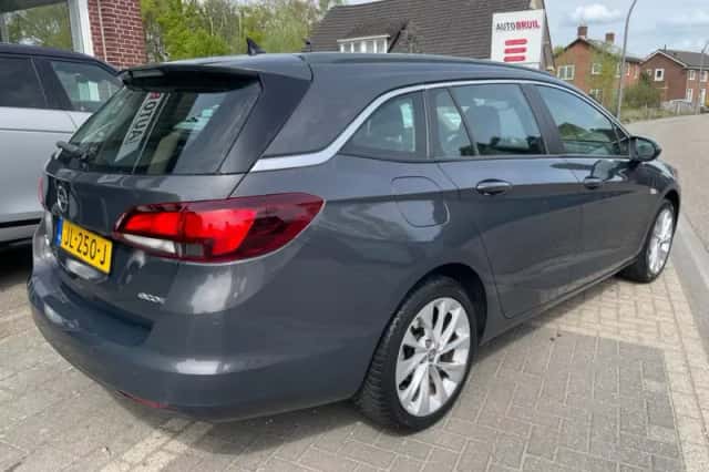 Opel Astra (2016) thumbnail 6