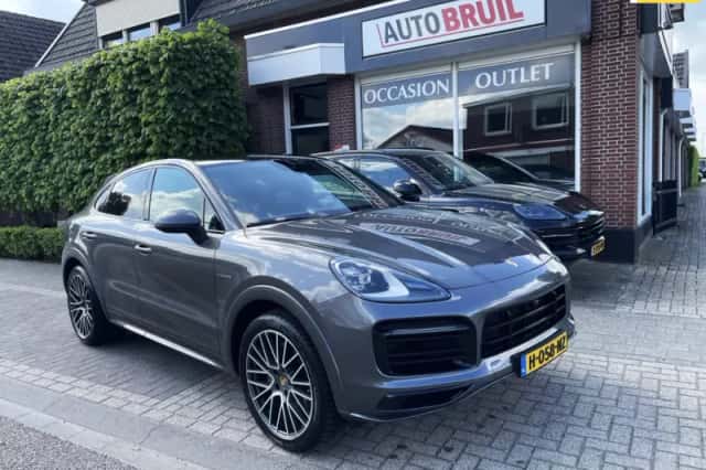 Porsche Cayenne Coupé (2020) thumbnail 1