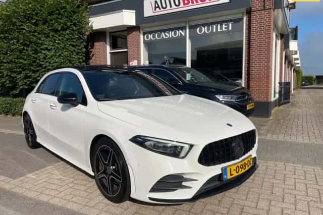 Mercedes-Benz A-Klasse (2021) thumbnail 1
