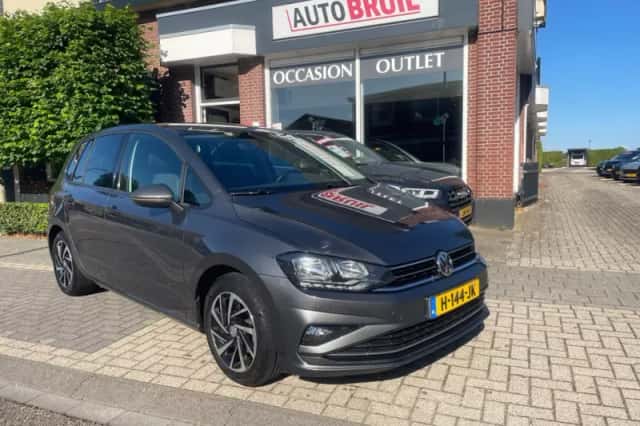 Volkswagen Golf Sportsvan (2018) thumbnail 1