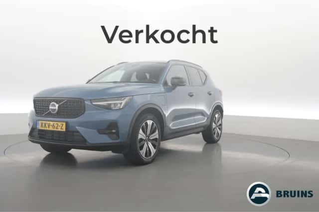Volvo XC40 (2022) thumbnail 1