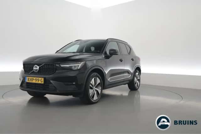 Volvo XC40 (2022) thumbnail 1