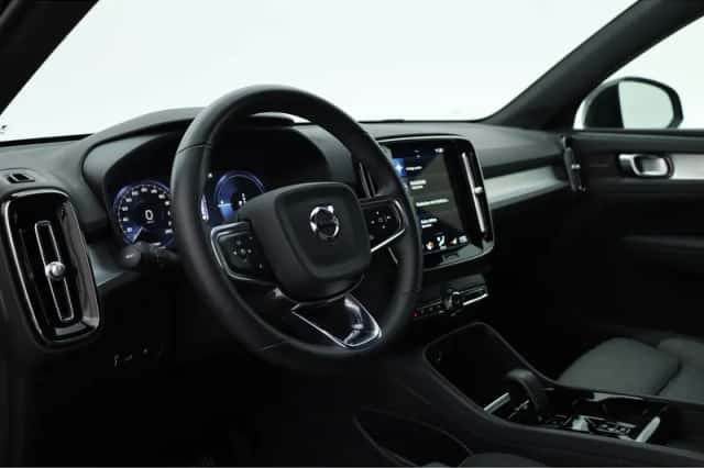 Volvo XC40 (2022) thumbnail 5