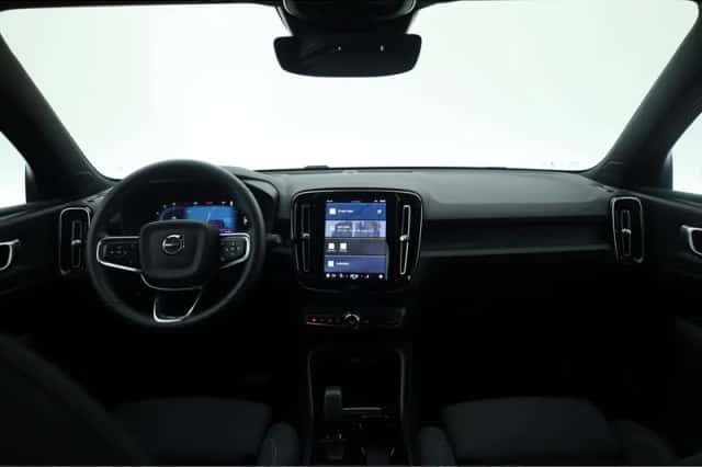 Volvo XC40 (2023) thumbnail 6