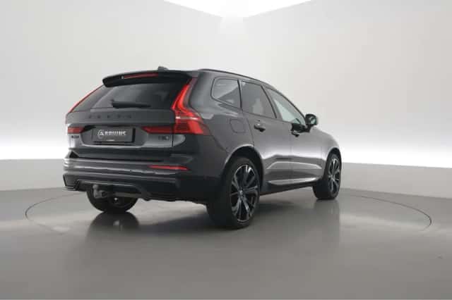 Volvo XC60 (2024) thumbnail 2