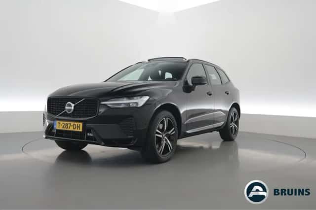 Volvo XC60 (2022) thumbnail 1