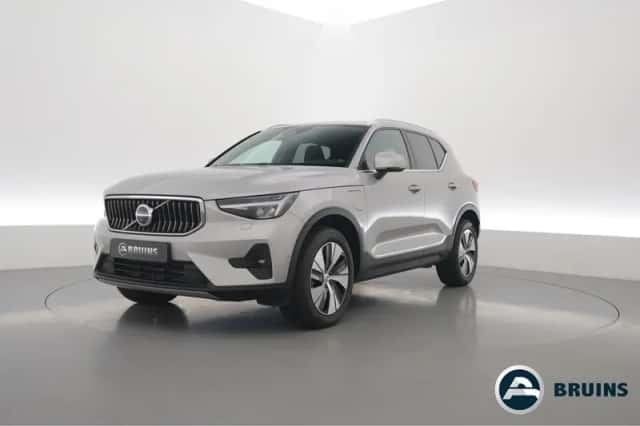 Volvo XC40 (2023) thumbnail 1