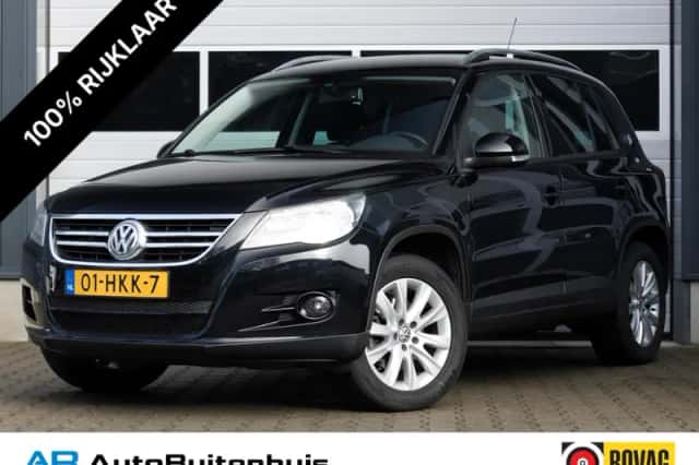 Volkswagen Tiguan (2009) thumbnail 1