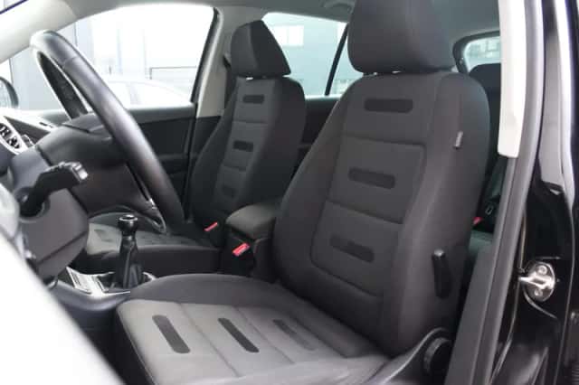 Volkswagen Tiguan (2009) thumbnail 4