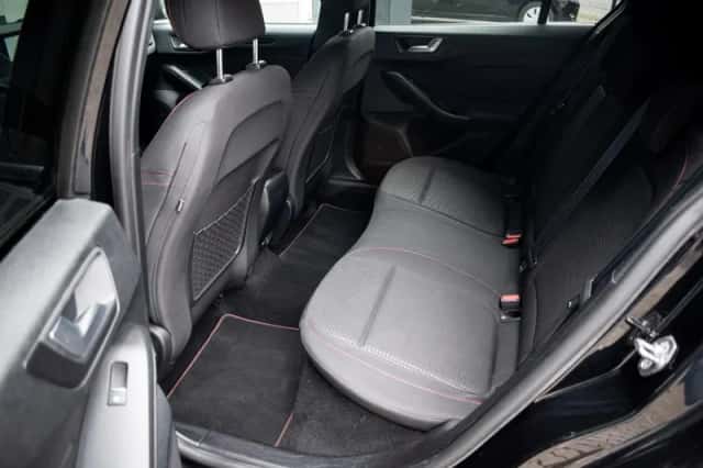 Ford Focus (2021) thumbnail 6