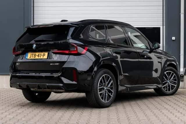 BMW X1 (2025) thumbnail 2