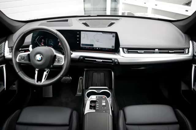 BMW X1 (2025) thumbnail 3