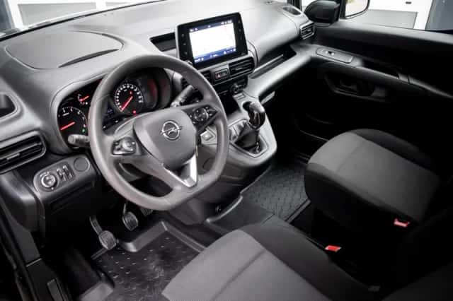 Opel Combo (2021) thumbnail 3