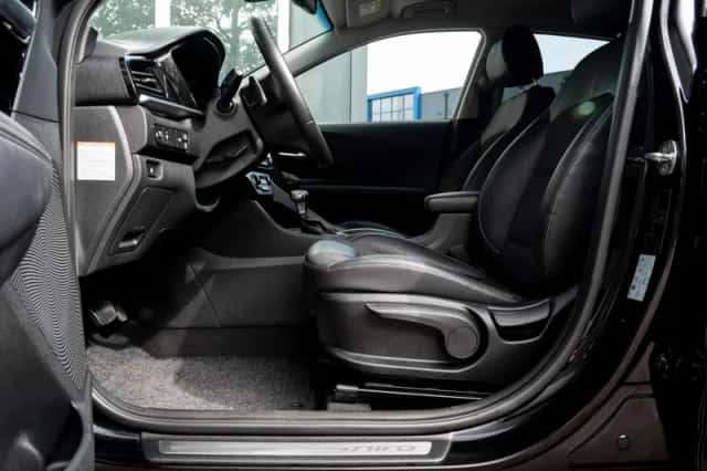Kia Niro (2022) thumbnail 5