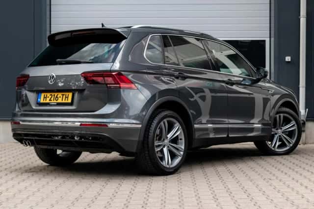 Volkswagen Tiguan (2020) thumbnail 2