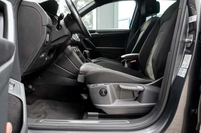 Volkswagen Tiguan (2020) thumbnail 4