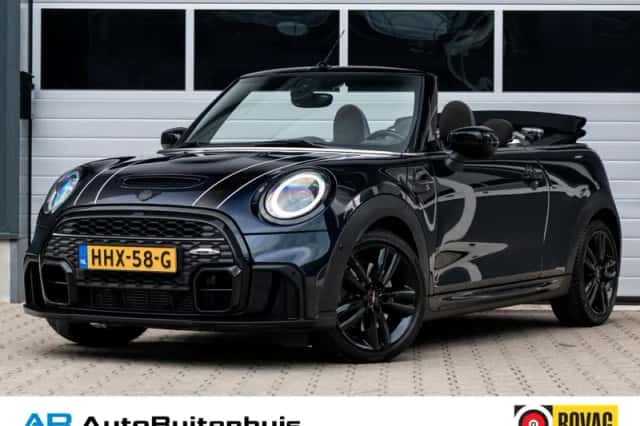 MINI Cabrio (2021) thumbnail 1