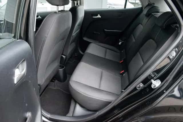 Kia Picanto (2021) thumbnail 6