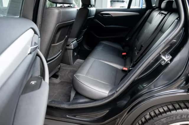 BMW X1 (2011) thumbnail 6