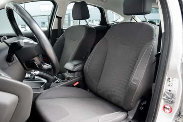 Ford Focus (2013) thumbnail 4