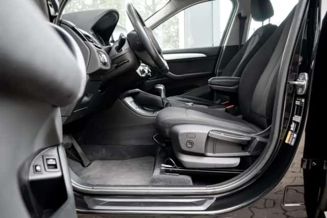 BMW X1 (2022) thumbnail 5