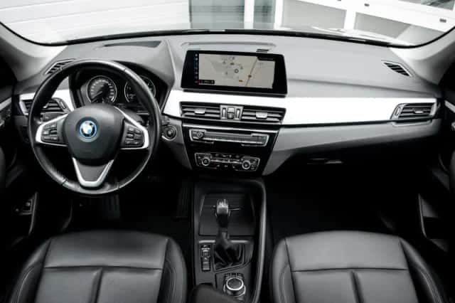 BMW X1 (2022) thumbnail 3
