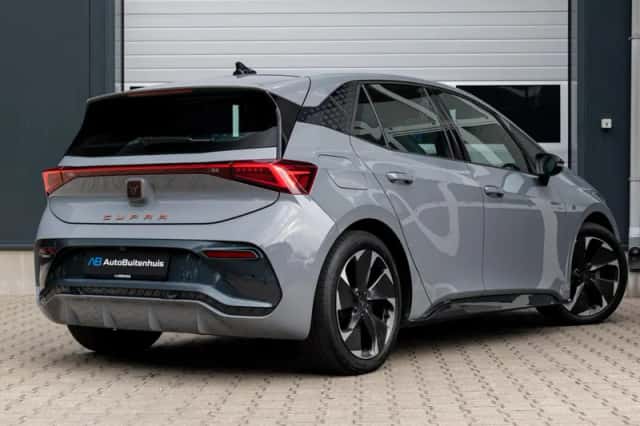 CUPRA Born (2023) thumbnail 2