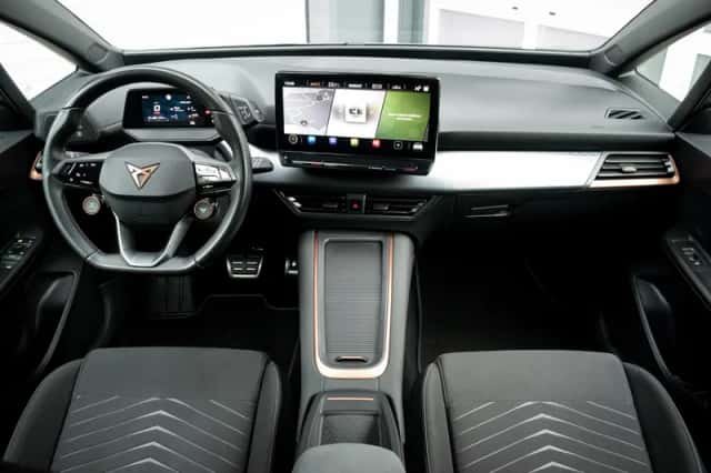 CUPRA Born (2023) thumbnail 3