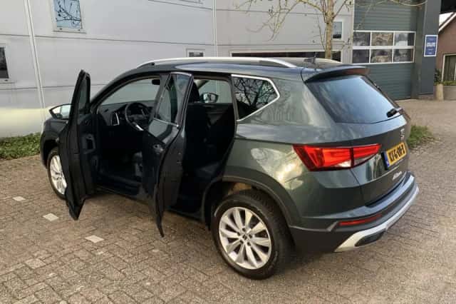 SEAT Ateca (2023) thumbnail 4