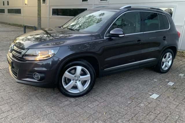 Volkswagen Tiguan (2015) thumbnail 1