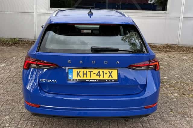 Škoda Octavia (2024) thumbnail 4