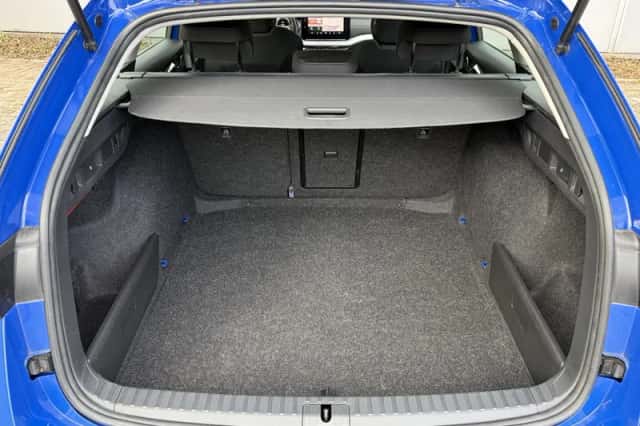 Škoda Octavia (2024) thumbnail 5