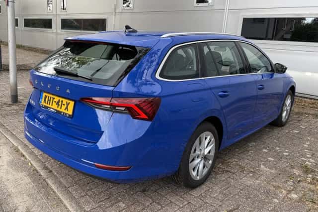 Škoda Octavia (2024) thumbnail 6