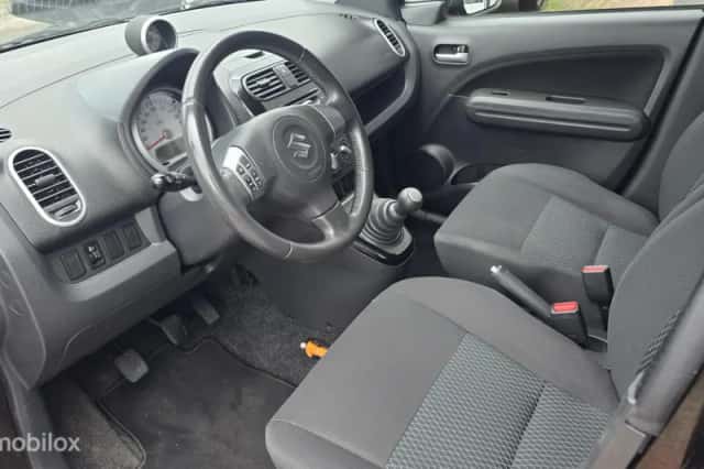 Suzuki Splash (2014) thumbnail 5