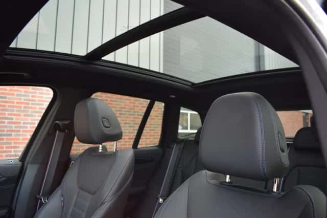 BMW X3 (2024) thumbnail 5