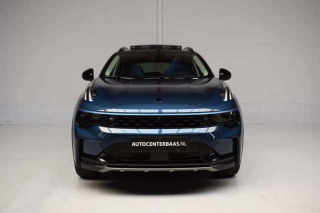 Lynk & Co 01 (2022) thumbnail 3