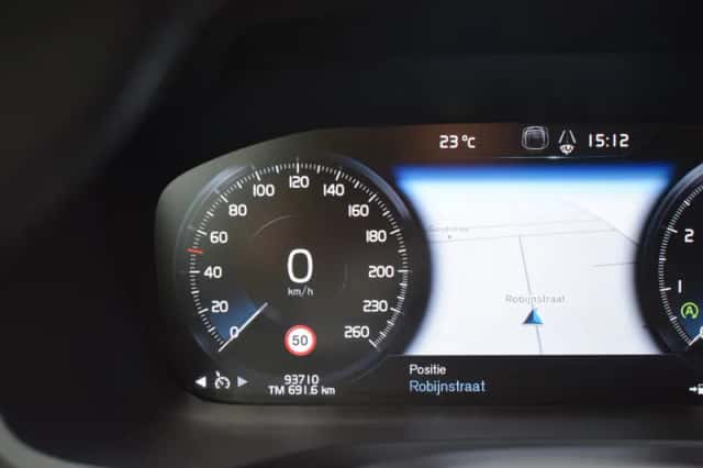 Volvo V60 (2020) thumbnail 6