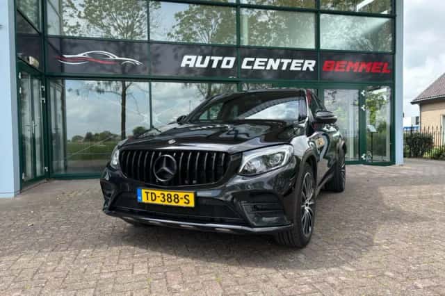 Mercedes-Benz GLC-Klasse (2017) thumbnail 1