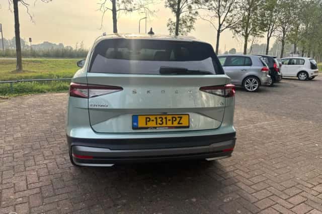 Škoda Enyaq (2021) thumbnail 4